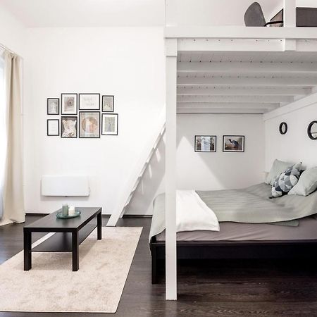 Charming Downtown Hideaway Steps From New York Cafe! Appartement Boedapest Buitenkant foto