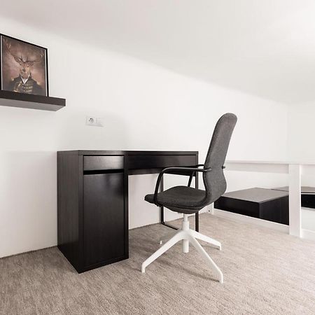 Charming Downtown Hideaway Steps From New York Cafe! Appartement Boedapest Buitenkant foto